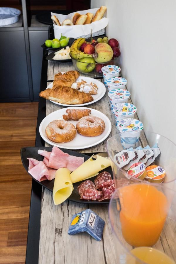 Tiffany Sferracavallo Acomodação com café da manhã  3*